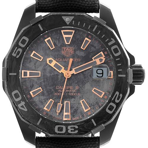 The image shows the face and bezel of the Tag Heuer Aquaracer Limited Edition watch, including the hands, markers, and date window at 3 o'clock.