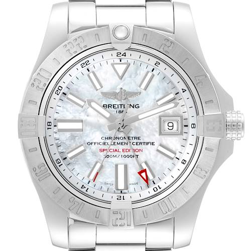 The image shows a front view of the Breitling Avenger watch, highlighting the dial, bezel, and bracelet.