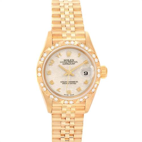 The image shows a frontal view of a Rolex President model watch, displaying its dial, bezel, and bracelet.