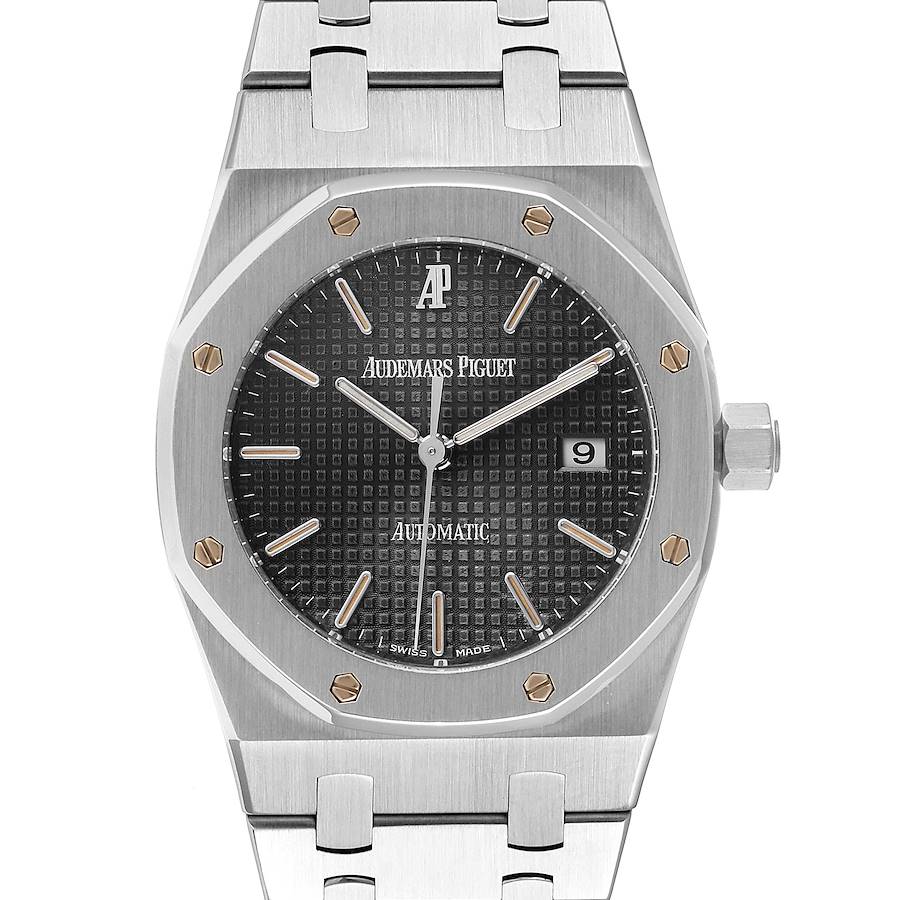 The image shows a front view of an Audemars Piguet Royal Oak watch, displaying the dial, bezel, and part of the bracelet.